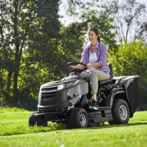 Rasentraktor Alpina AT4 84 HA - Fangkorb - Hydrostatisches Getriebe - STIGA ST 400 Motor